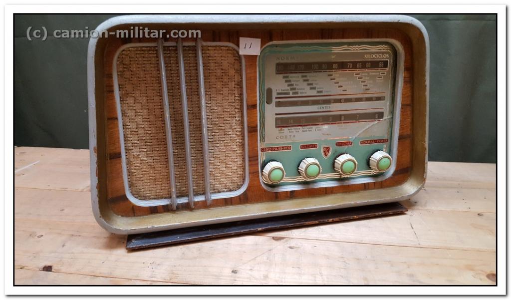 Bonita radio MR Camperol II - Radio válvulas vintage venta