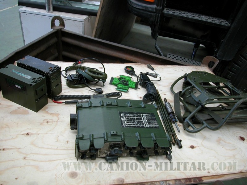 Radio militar HF Clansman RT-320 PRC320 Completa + accesorios ( EXCELENTE ESTADO )